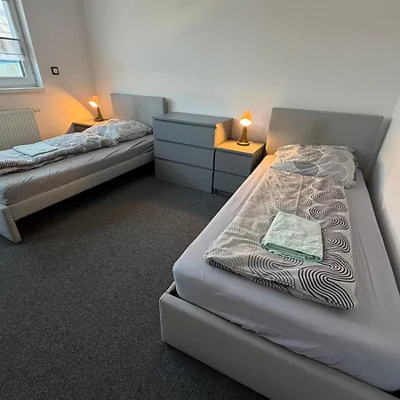 Apartment Krelax Boardinghouse - 11 Basic-apartments - Up To 25 Guests - Parking - Balcony - Smart Tv - Bedding & Towels Included