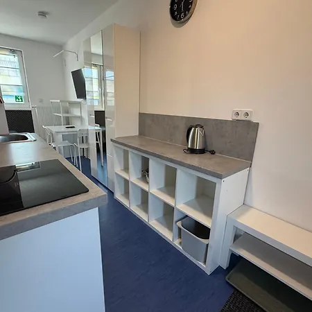 Apartment Krelax Boardinghouse - 11 Basic-apartments - Up To 25 Guests - Parking - Balcony - Smart Tv - Bedding & Towels Included *